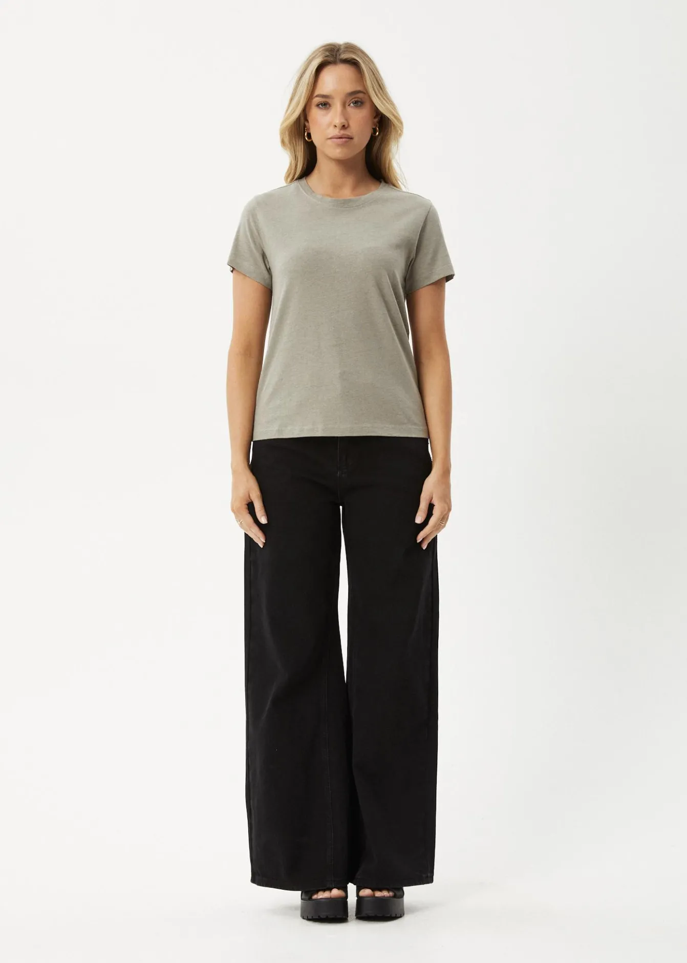 Tees & Shirts|Essentials<Afends Eden - Regular Tee Olive