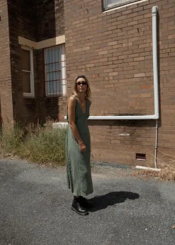 Dresses<Afends Focus - Seersucker Maxi Dress Oil Green