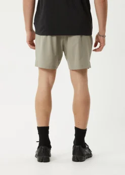 Shorts<Afends Kettle-Ish - Performance Short 18" Olive