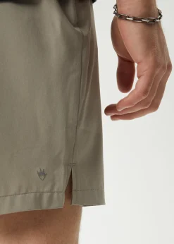 Shorts<Afends Kettle-Ish - Performance Short 18" Olive
