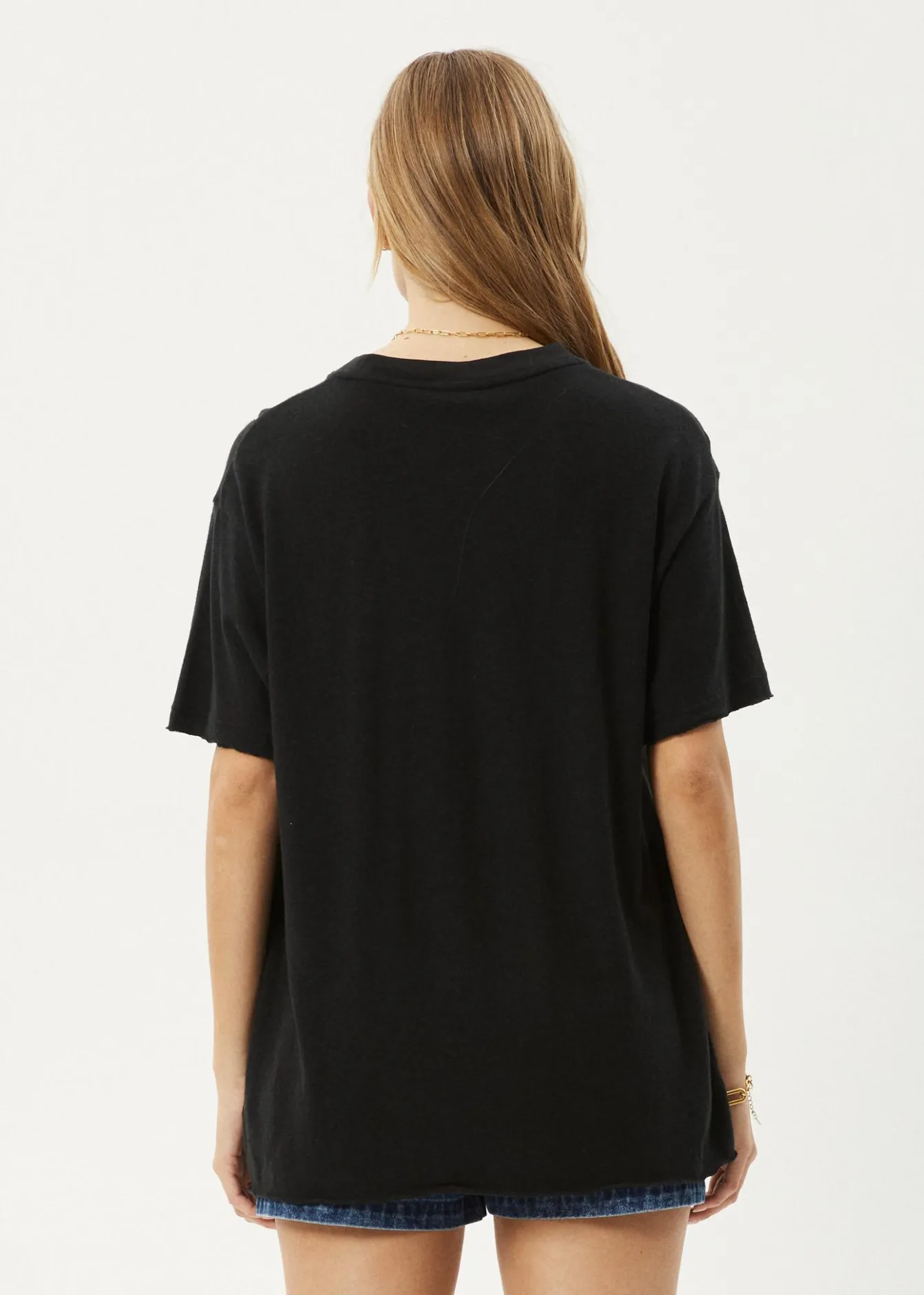 Tees & Shirts|Essentials<Afends Slay - Oversized Tee Black