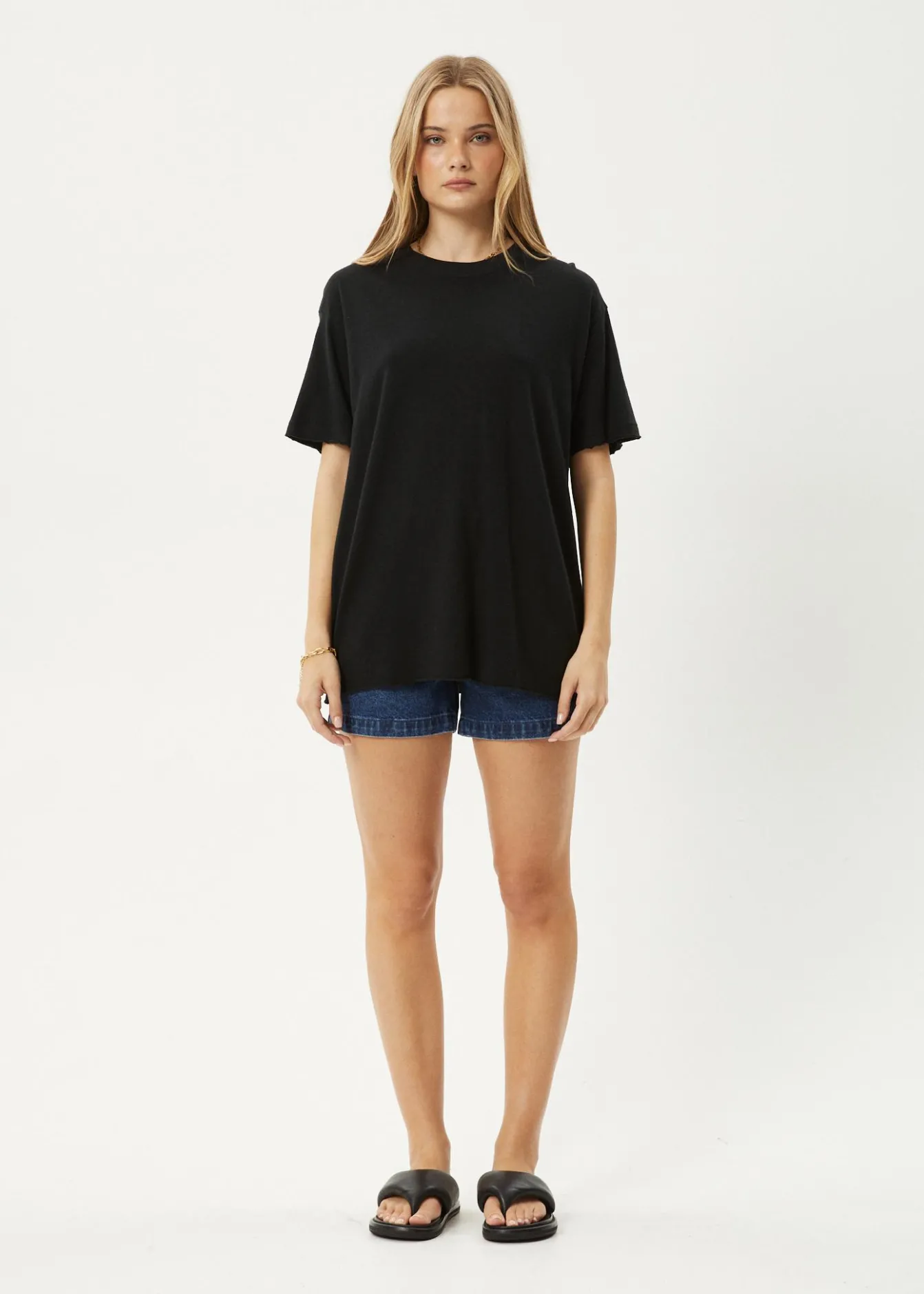 Tees & Shirts|Essentials<Afends Slay - Oversized Tee Black