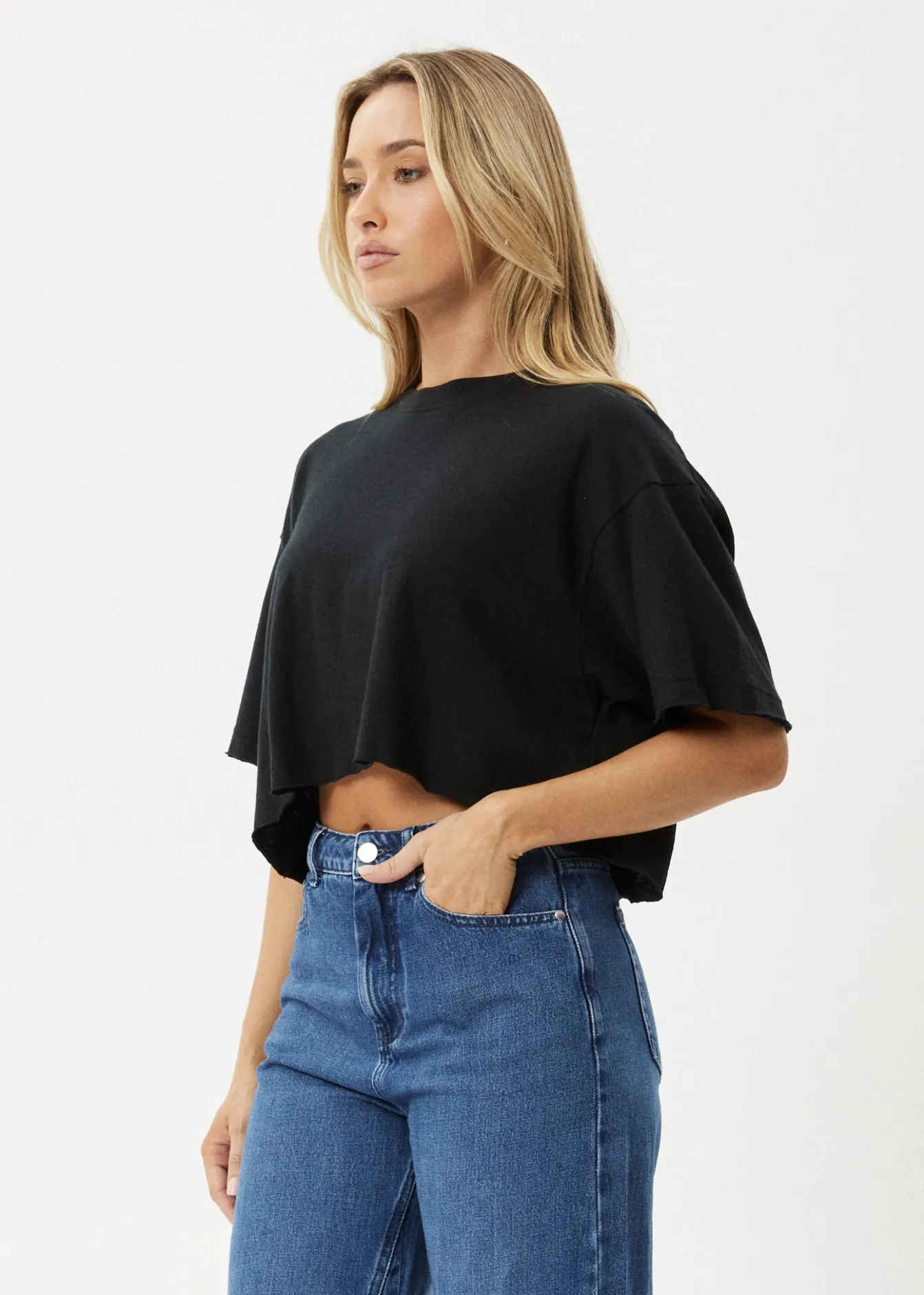 Tees & Shirts|Essentials<Afends Slay Cropped - Oversized Tee Black