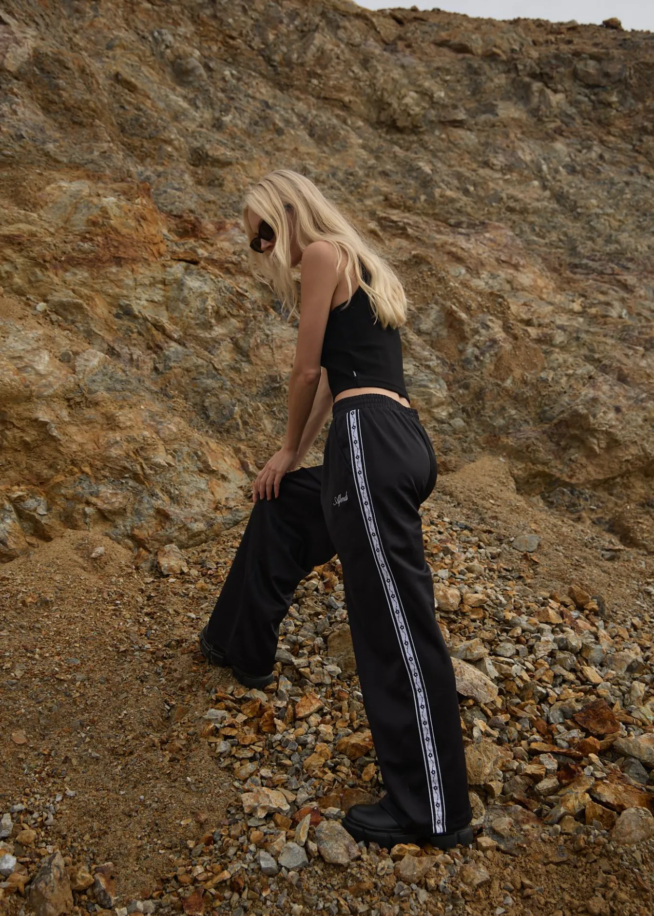 Pants<Afends Thorn Bound - Sweat Pant Black