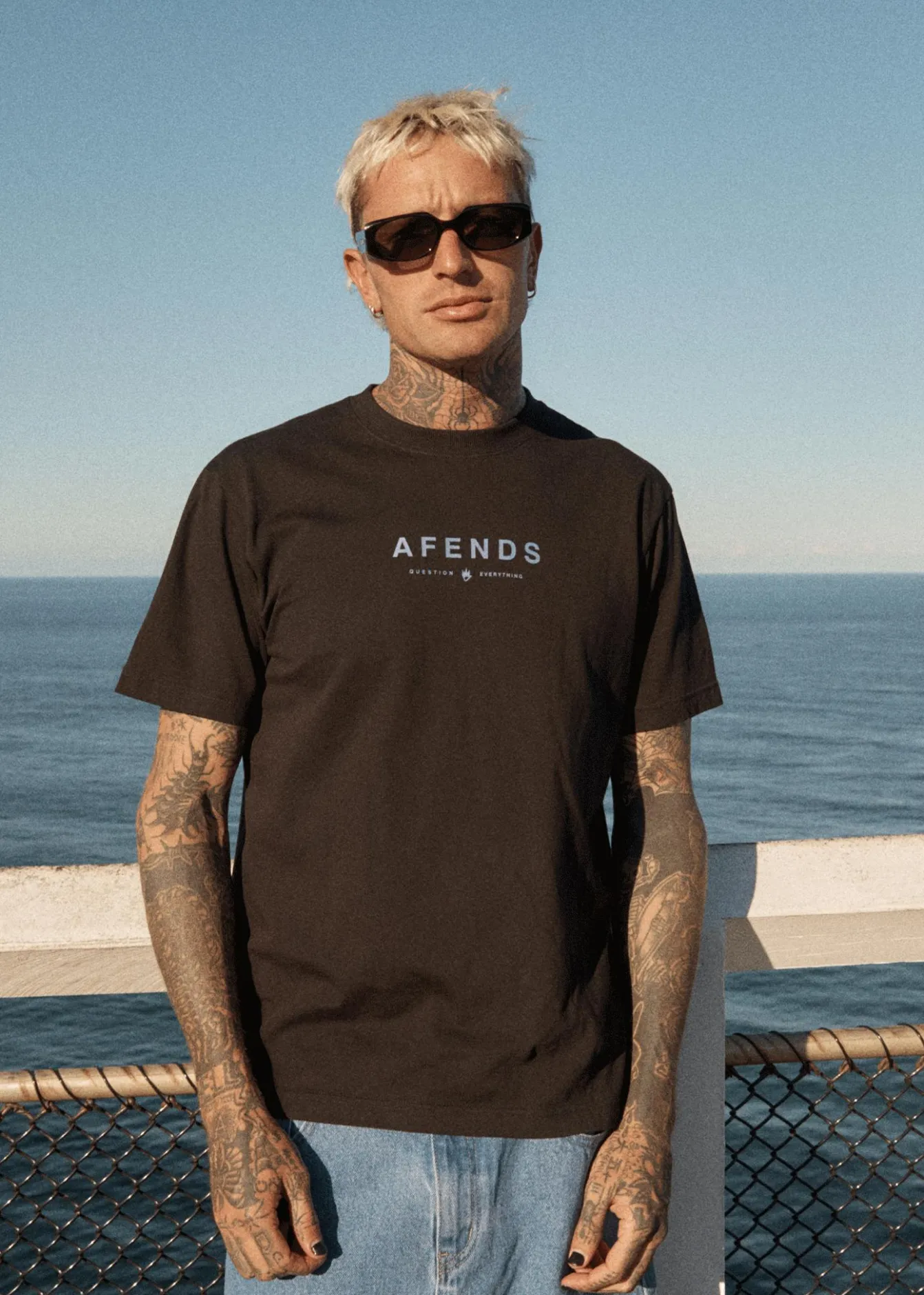 T-Shirts<Afends Thrown Out - Retro Tee Black